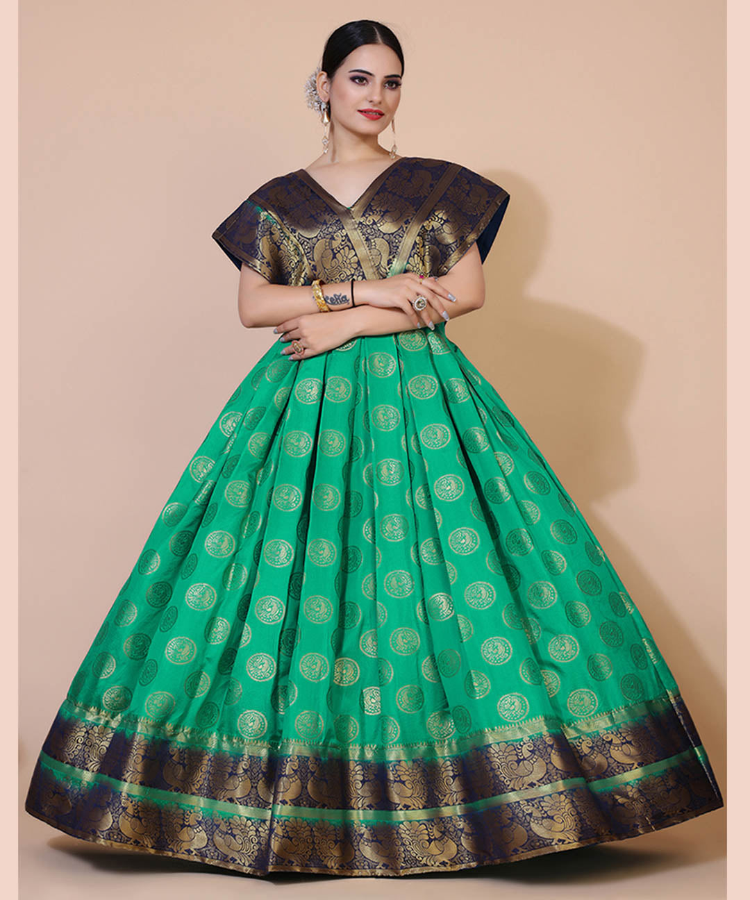 Women Green Ethnic Motifs Jacquard Maxi Dress